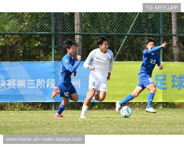 广岛三箭多打一人控节奏 逆转胜局战术执行到位