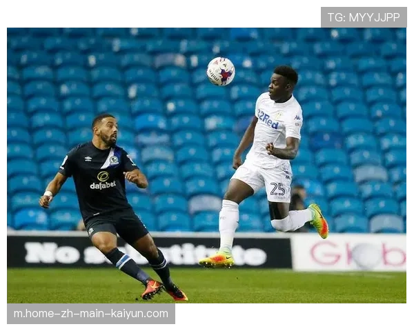 蓝军主场被利兹联逼成平局 争四路上再丢两分 蓝军主场被利兹联逼成平局 争四路上再丢两分