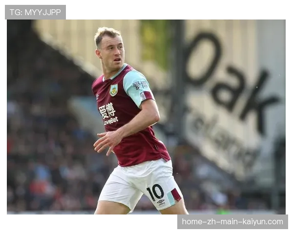 弗莱明头槌绝平伯恩利 荷兰前锋成保级关键